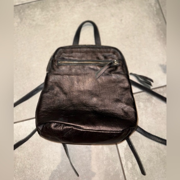 Brandy Melville vintage mini black backpack metallic sheen - Picture 3 of 10